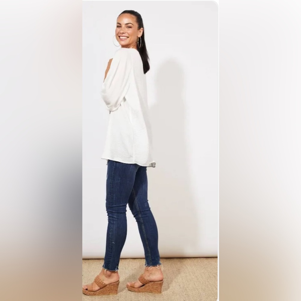 Matchpoint women’s size large,‎ 100% linen blouse with three-quarter sleeve